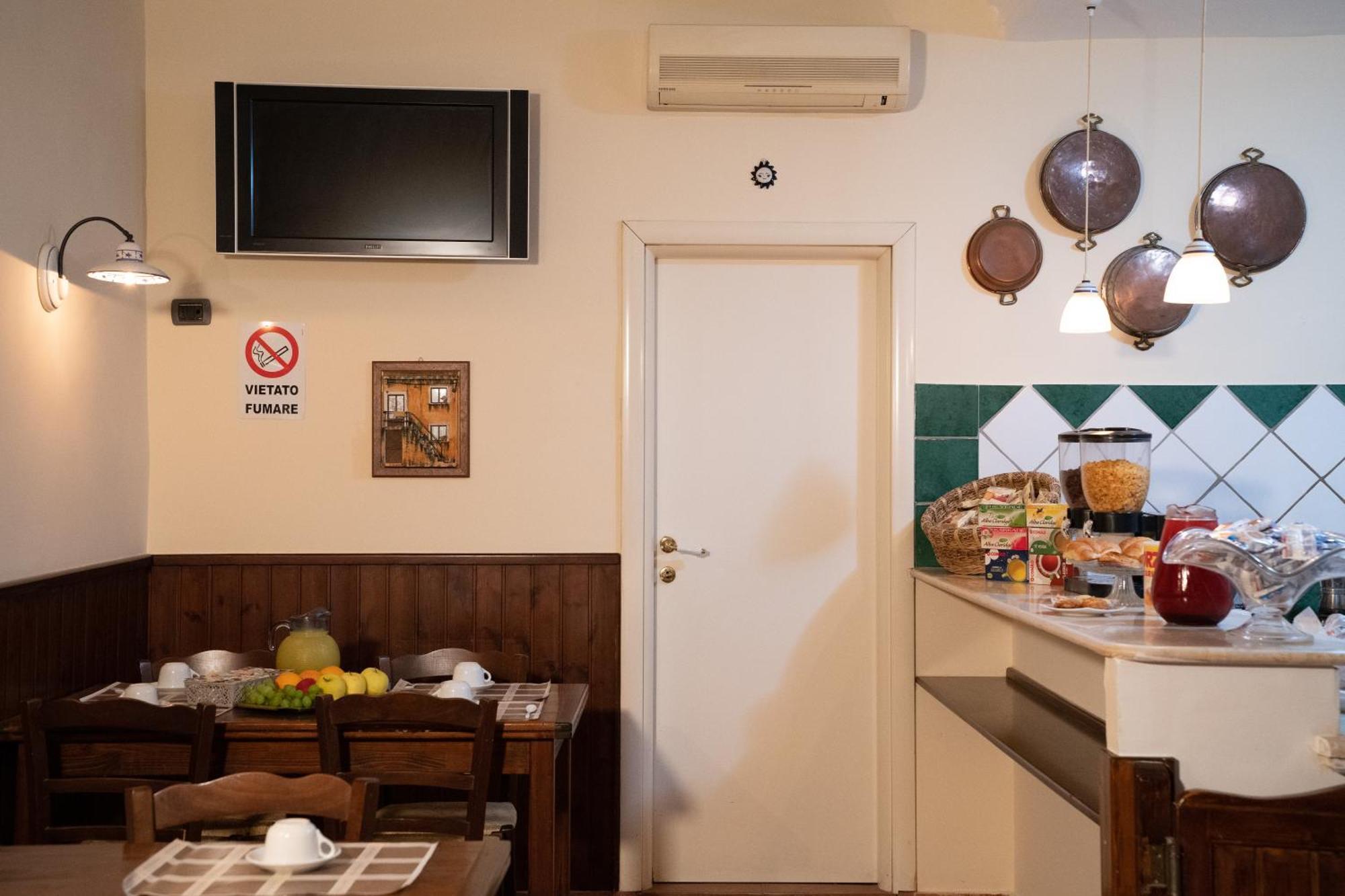 נאפולי B&B Conte Cavour מראה חיצוני תמונה