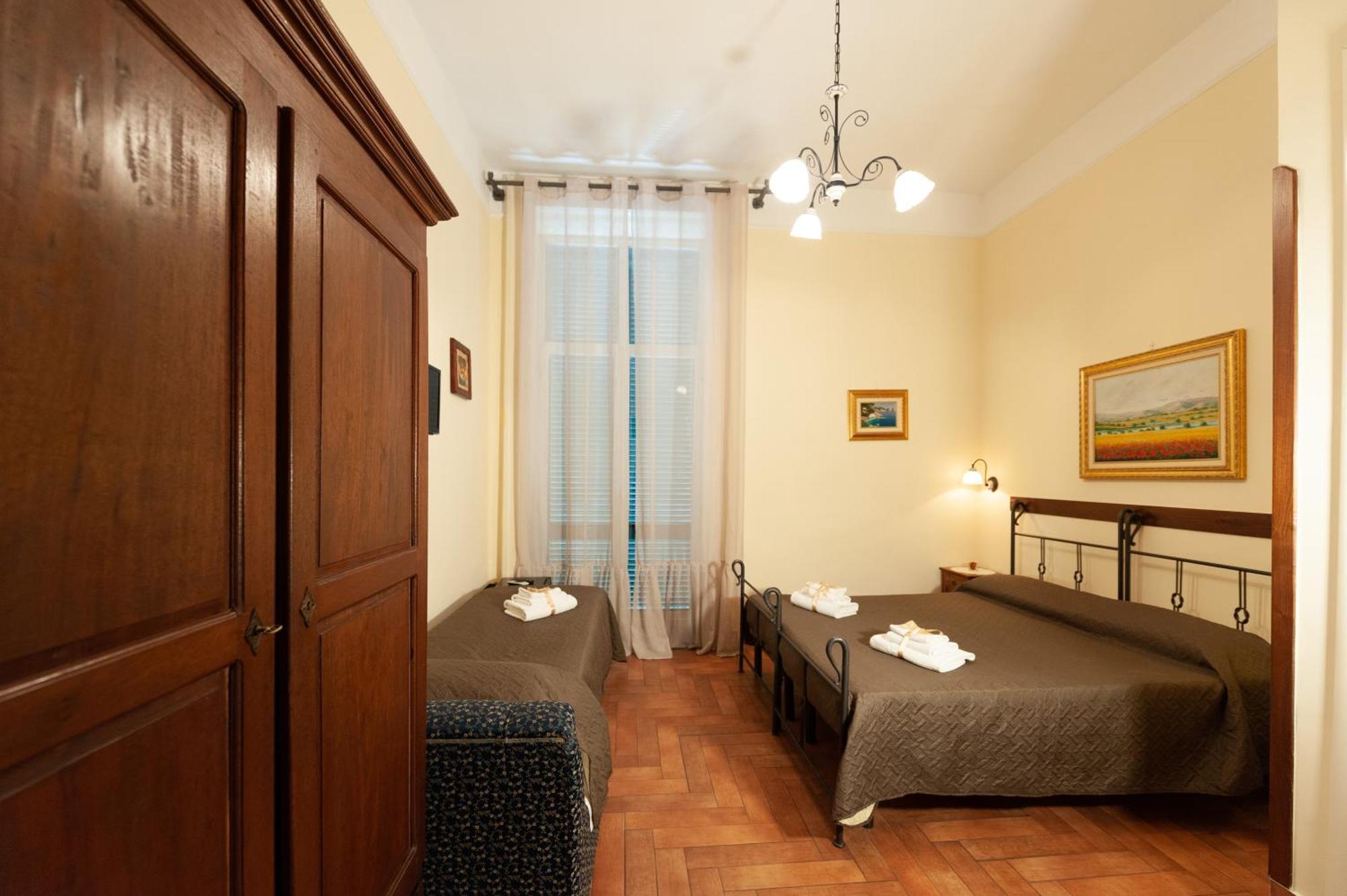 נאפולי B&B Conte Cavour מראה חיצוני תמונה