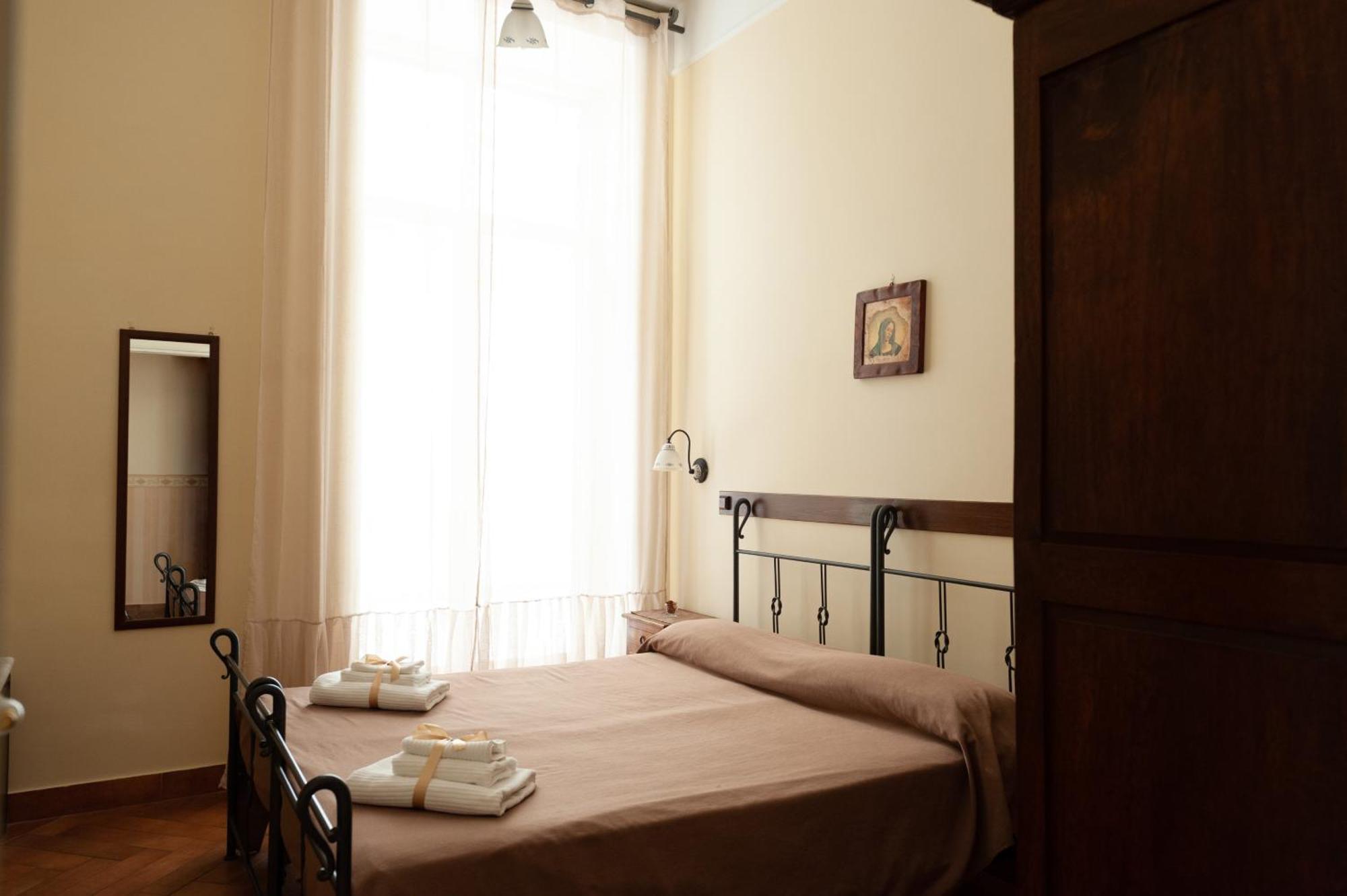 נאפולי B&B Conte Cavour מראה חיצוני תמונה