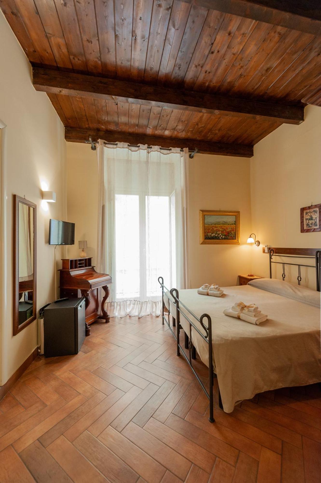 נאפולי B&B Conte Cavour מראה חיצוני תמונה