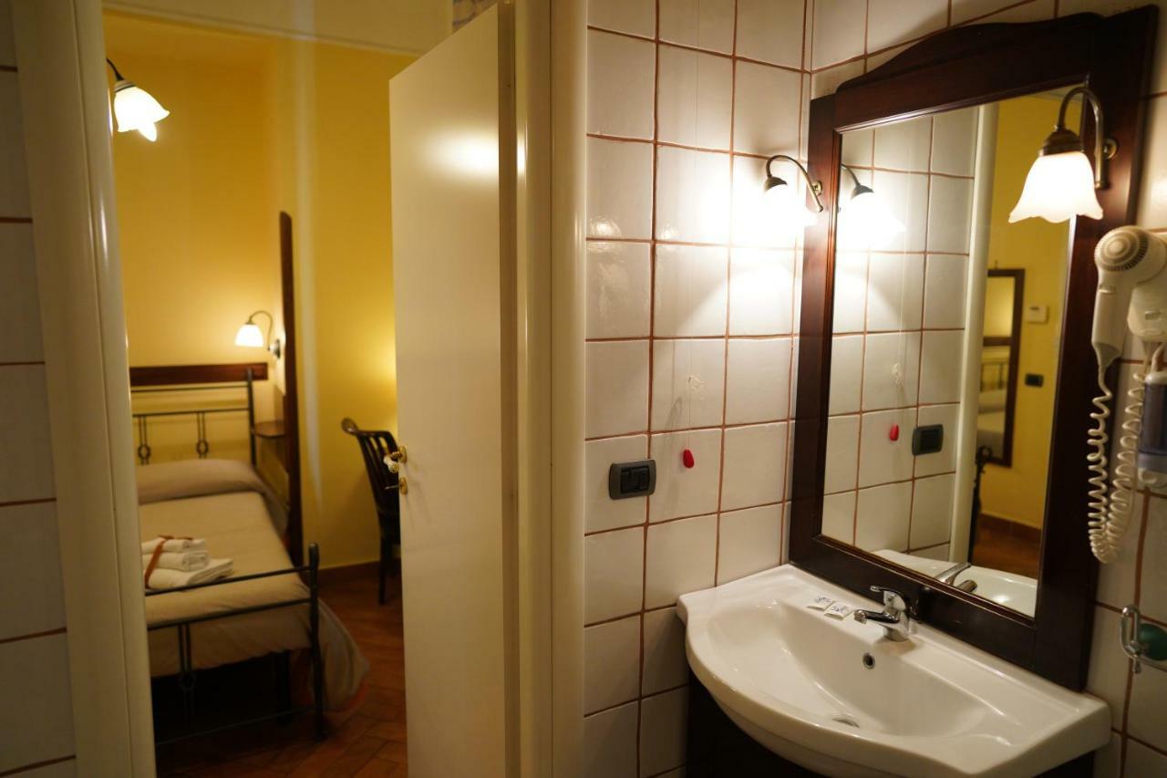 נאפולי B&B Conte Cavour מראה חיצוני תמונה