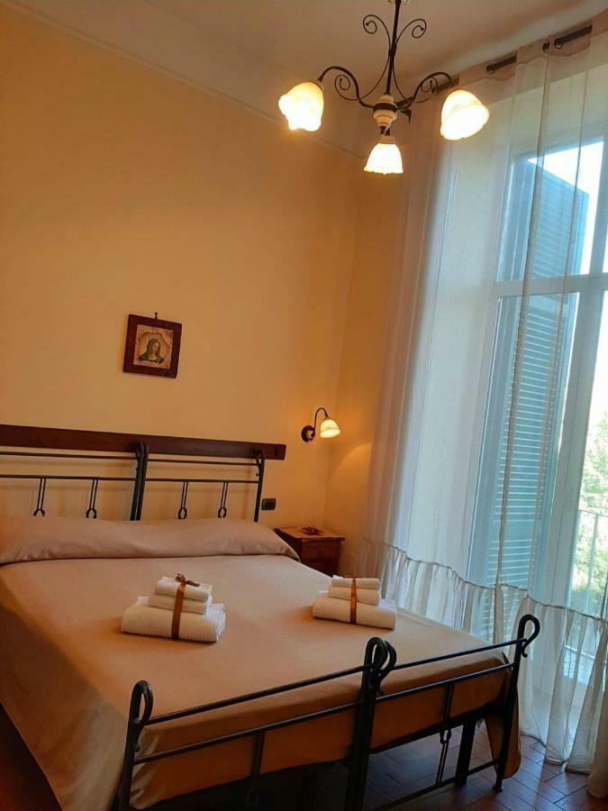 נאפולי B&B Conte Cavour מראה חיצוני תמונה